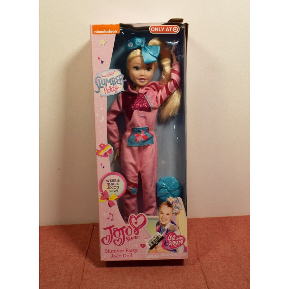 Nickelodeon JoJo Siwa 18" Slumber Party Doll